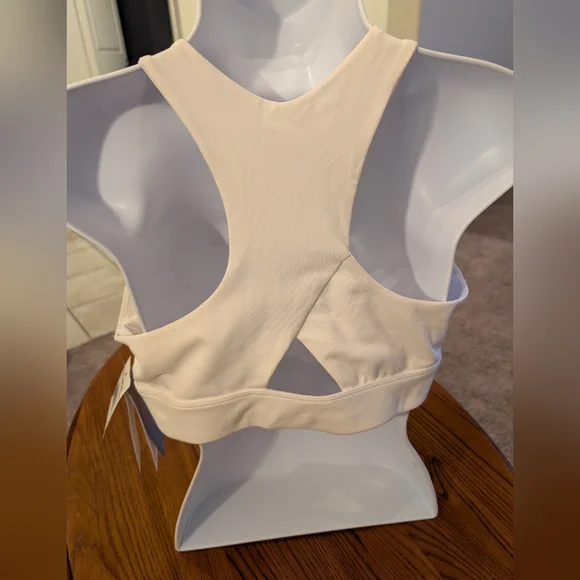 Adidas Soft Touch White Sports Bra, Size L - NEW - Picture 2 of 9